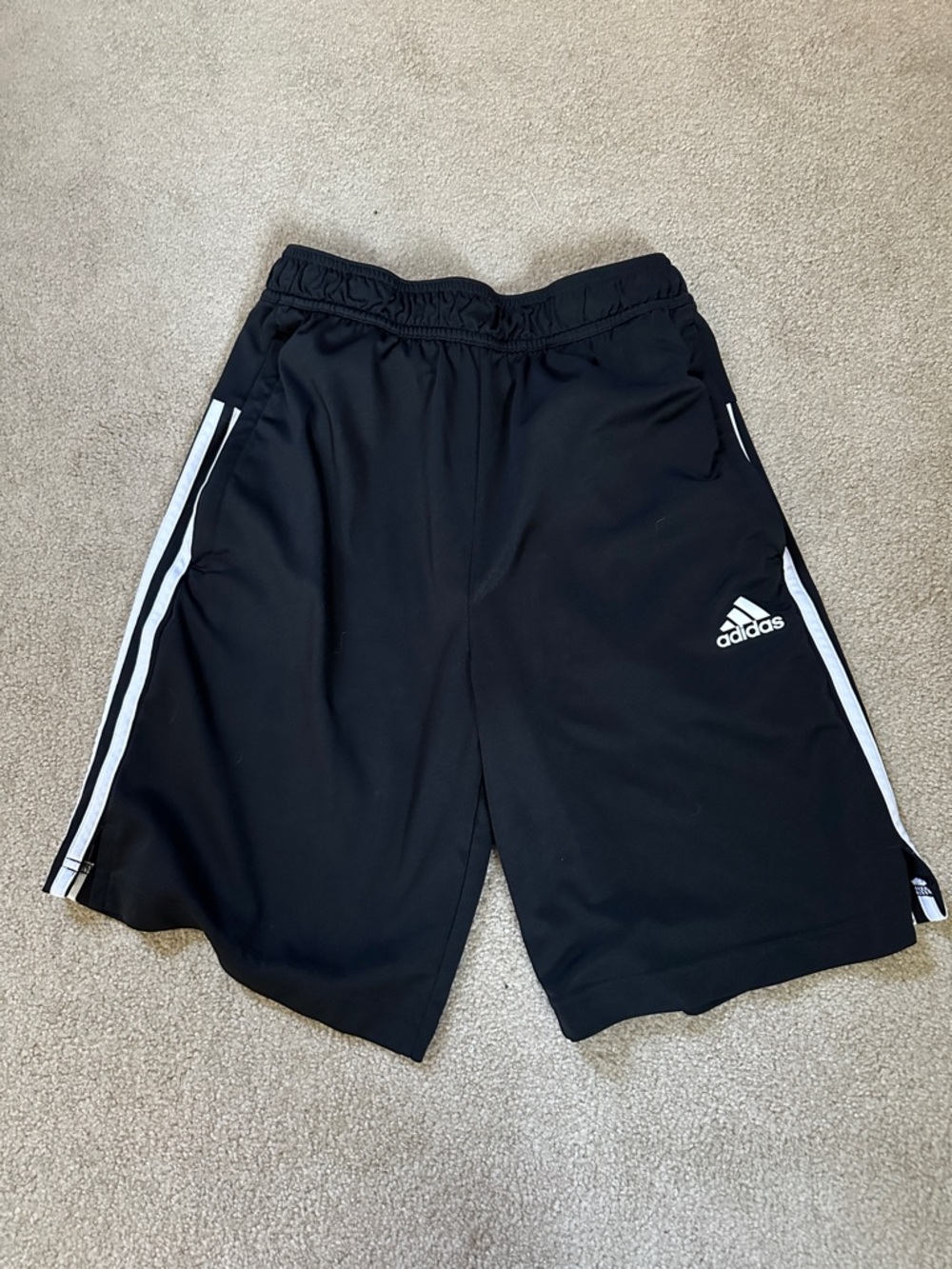 Adidas Black Athletic Shorts with Two Zipper Pockets Men’s Size Small